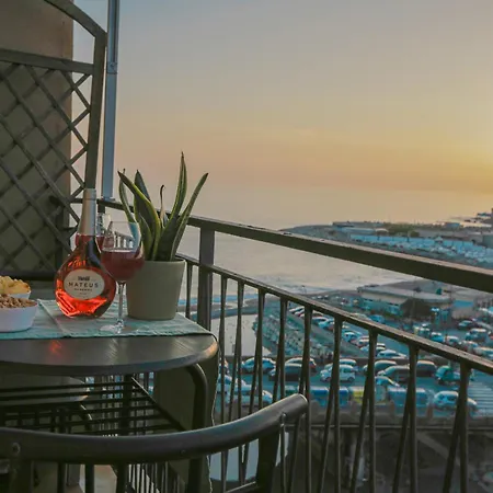 A 100m Dal Mare E Dal Gaslini Apartment *
