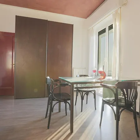 Apartment A 100m Dal Mare E Dal Gaslini